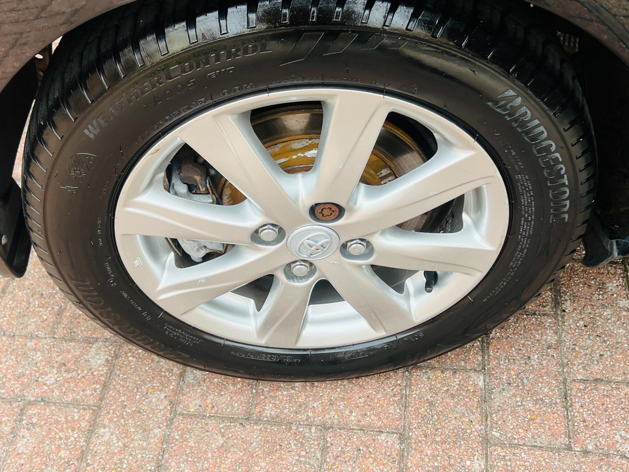 Toyota Yaris view 41