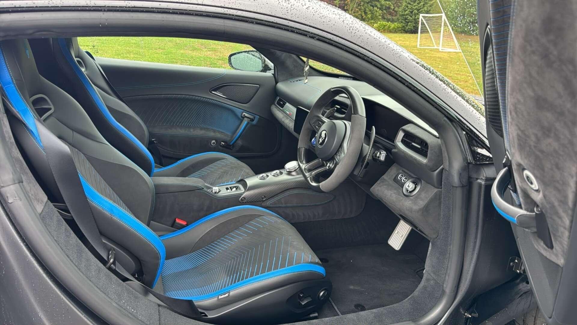 Maserati MC20 view 14