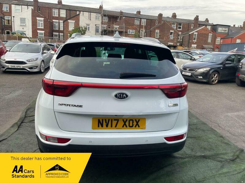 2017 Kia Sportage 1.6 GDi 2 Euro 6 (s/s) 5dr • 96,290 miles image 20