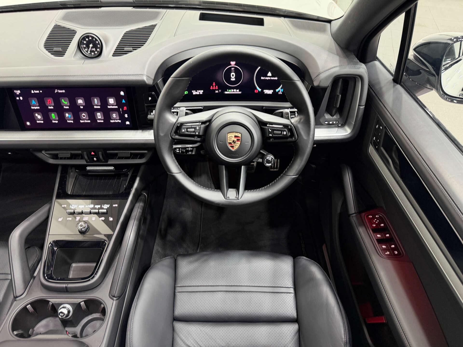 Porsche Cayenne view 19