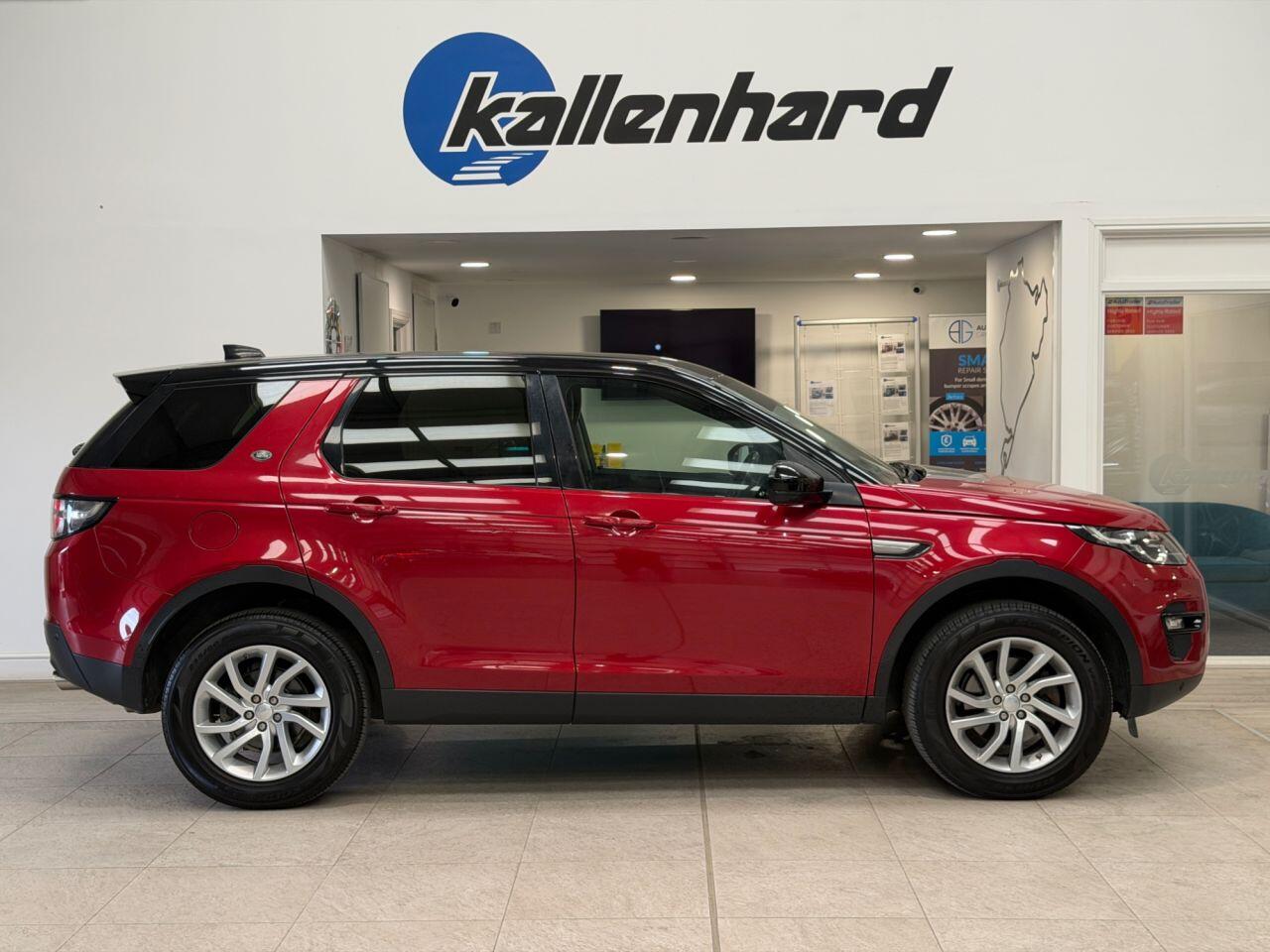Land Rover Discovery Sport view 39