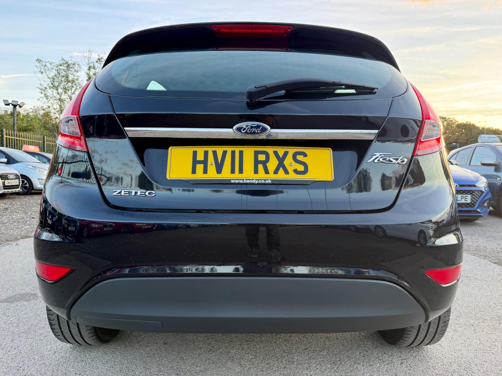Ford Fiesta view 17
