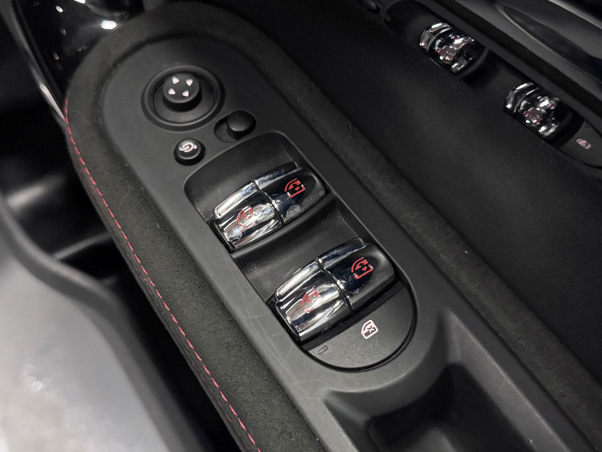 Mini Countryman view 14