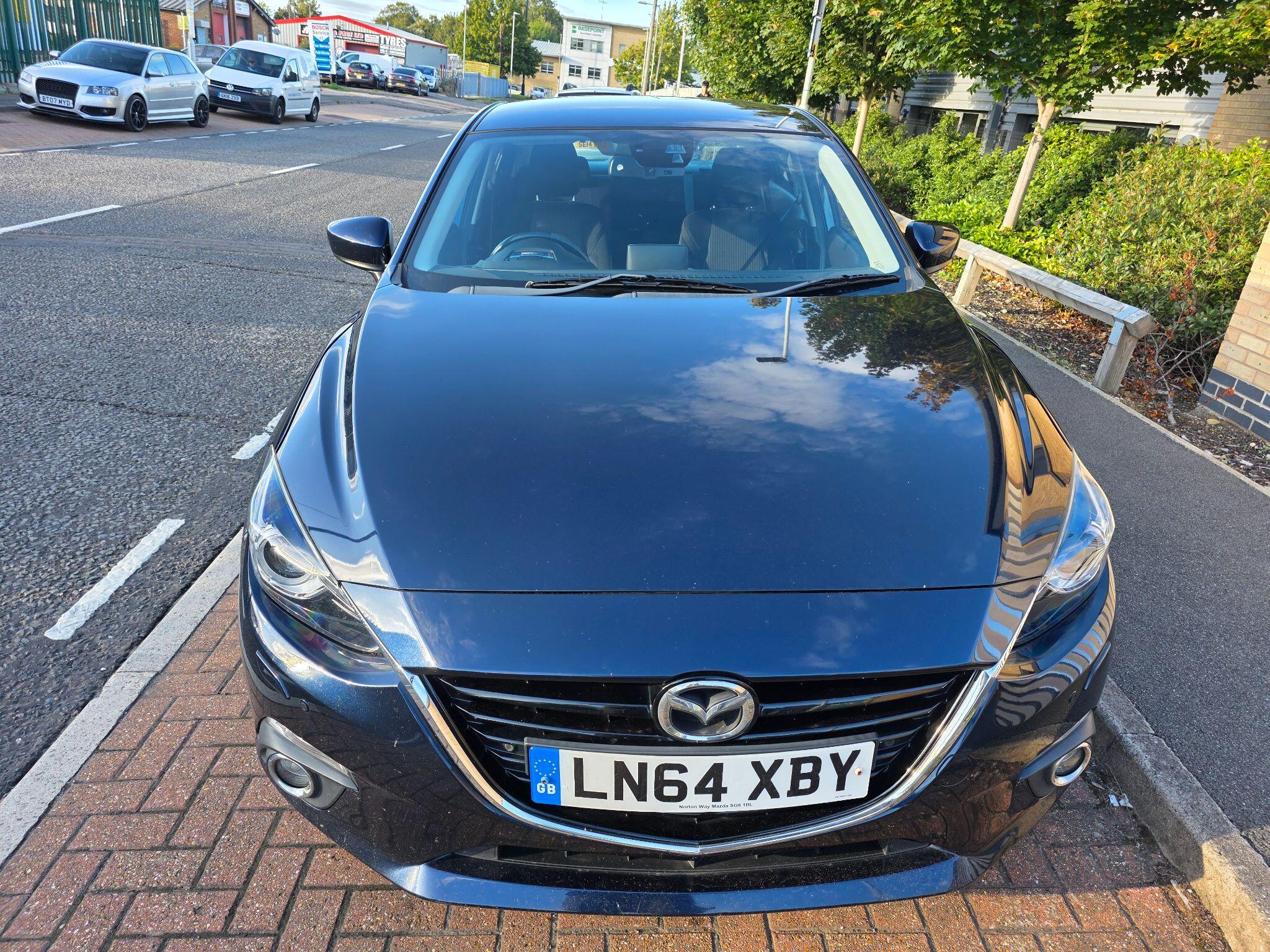 Mazda Mazda3 view 4