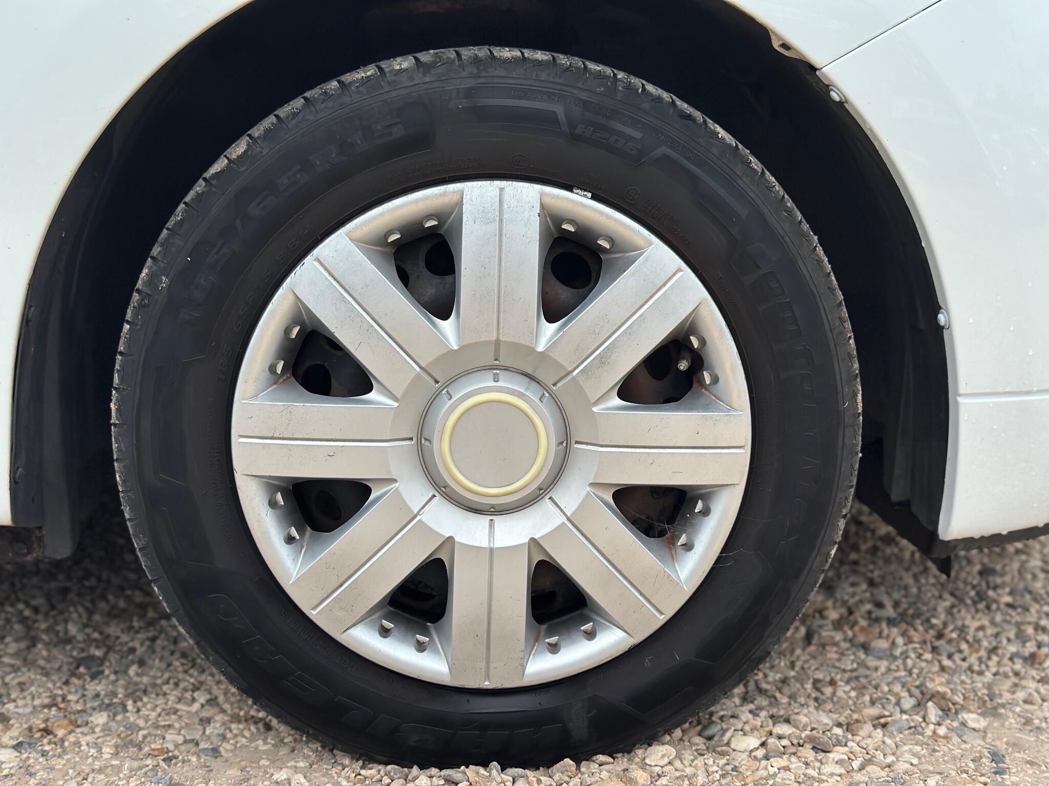 Dacia Sandero view 53