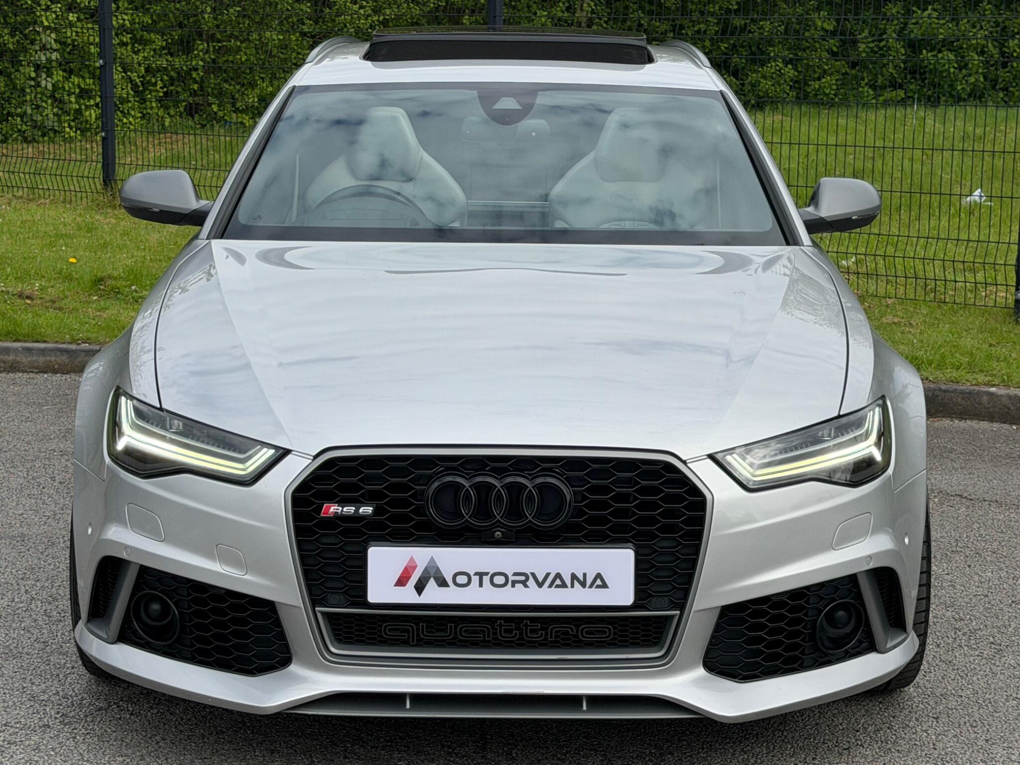 Audi RS6 view 2