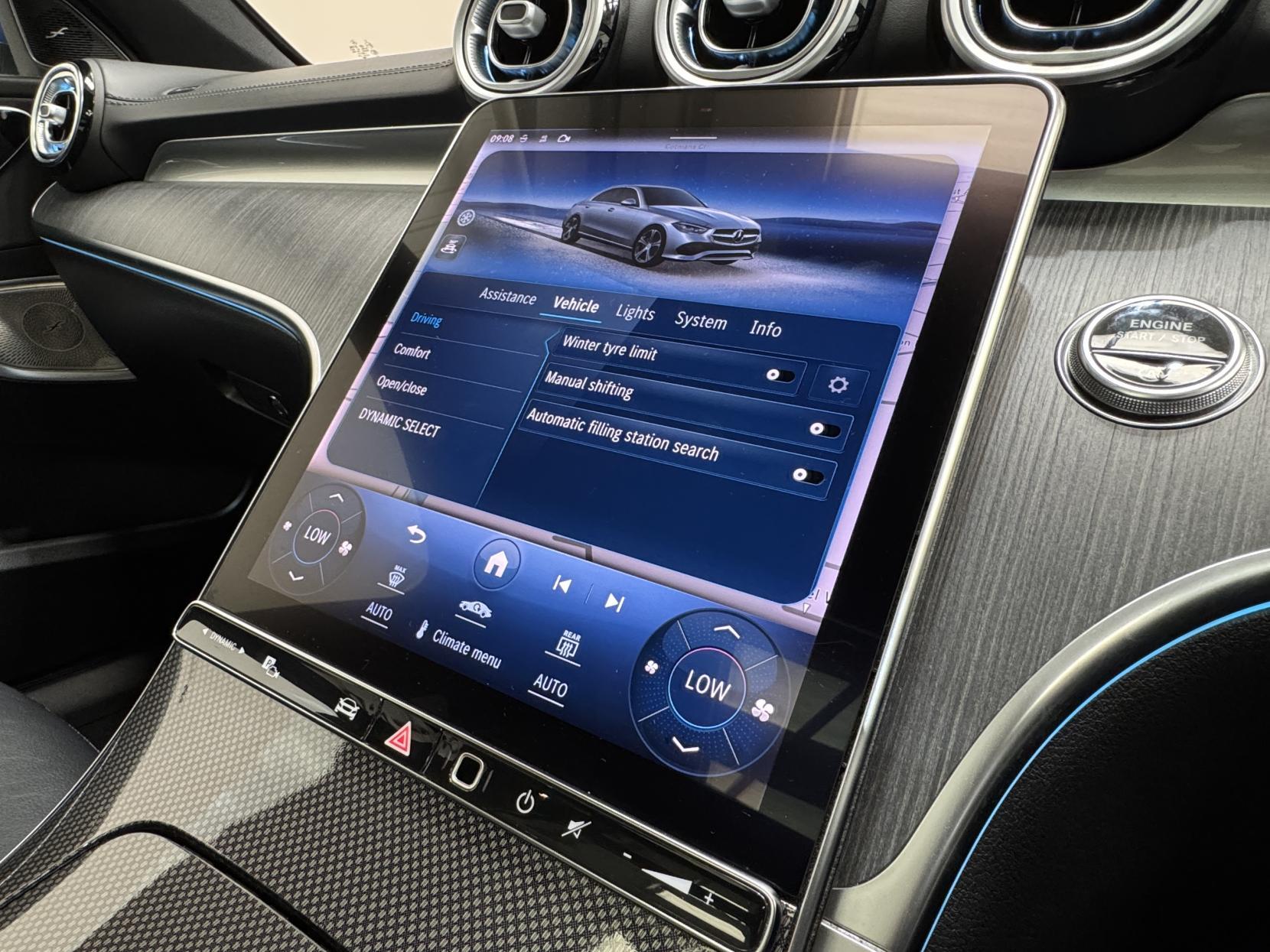 Mercedes-Benz C Class view 33