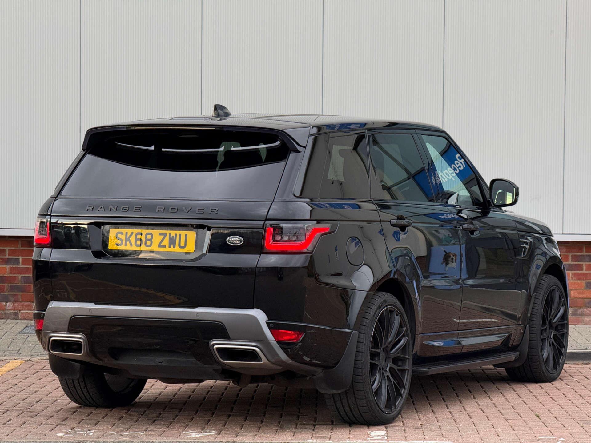 Land Rover Range Rover Sport view 8