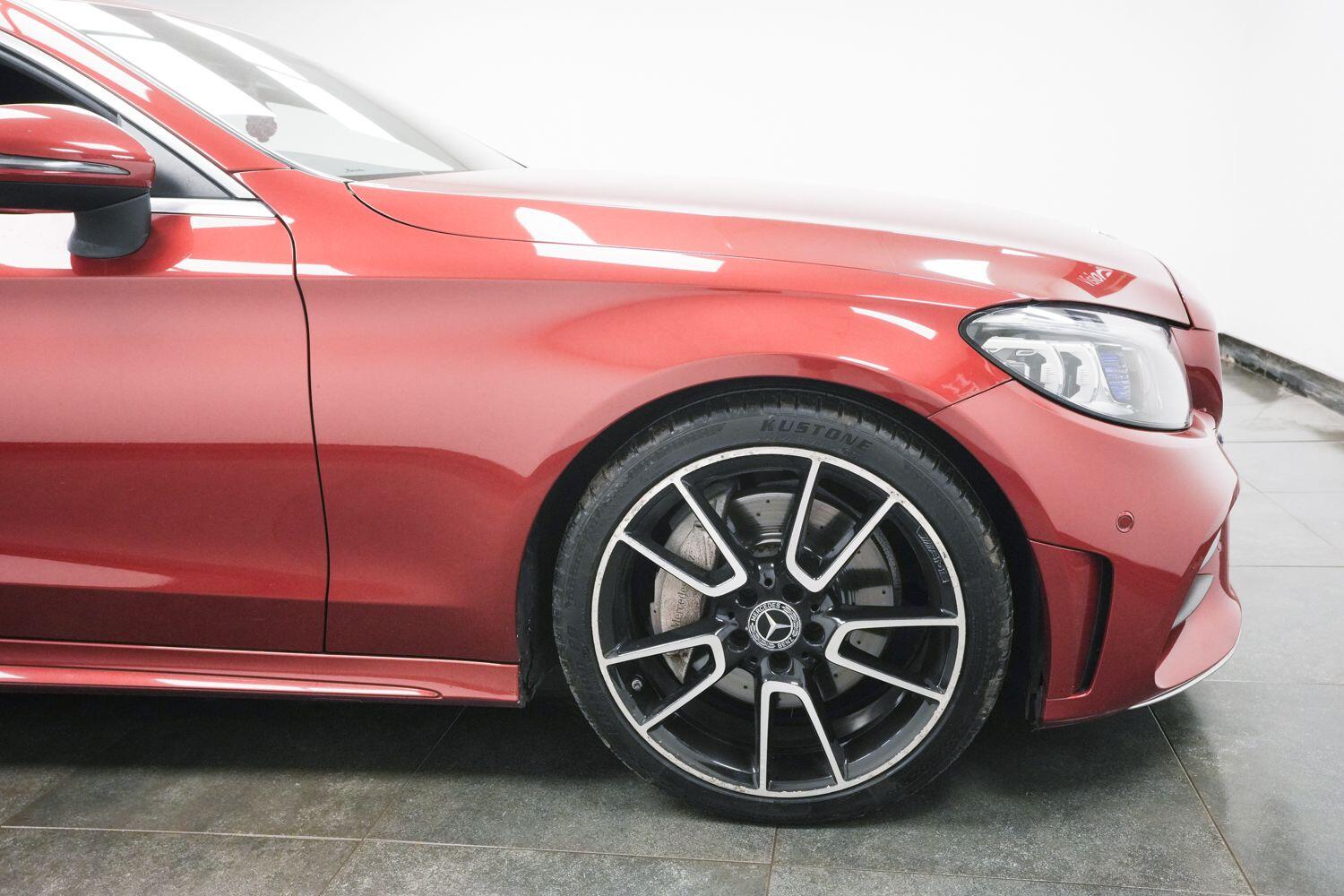 Mercedes-Benz C Class view 4