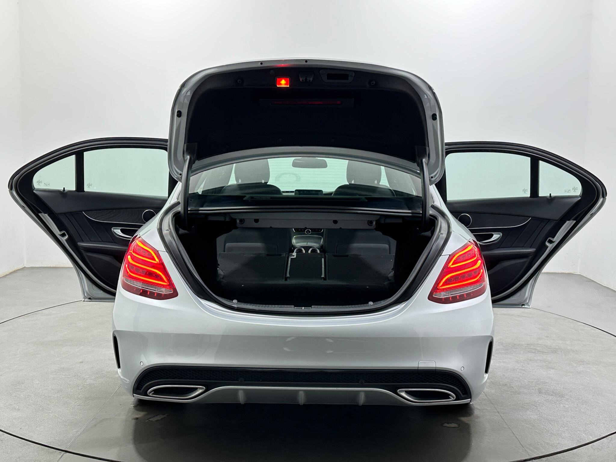 Mercedes-Benz C-Class view 45