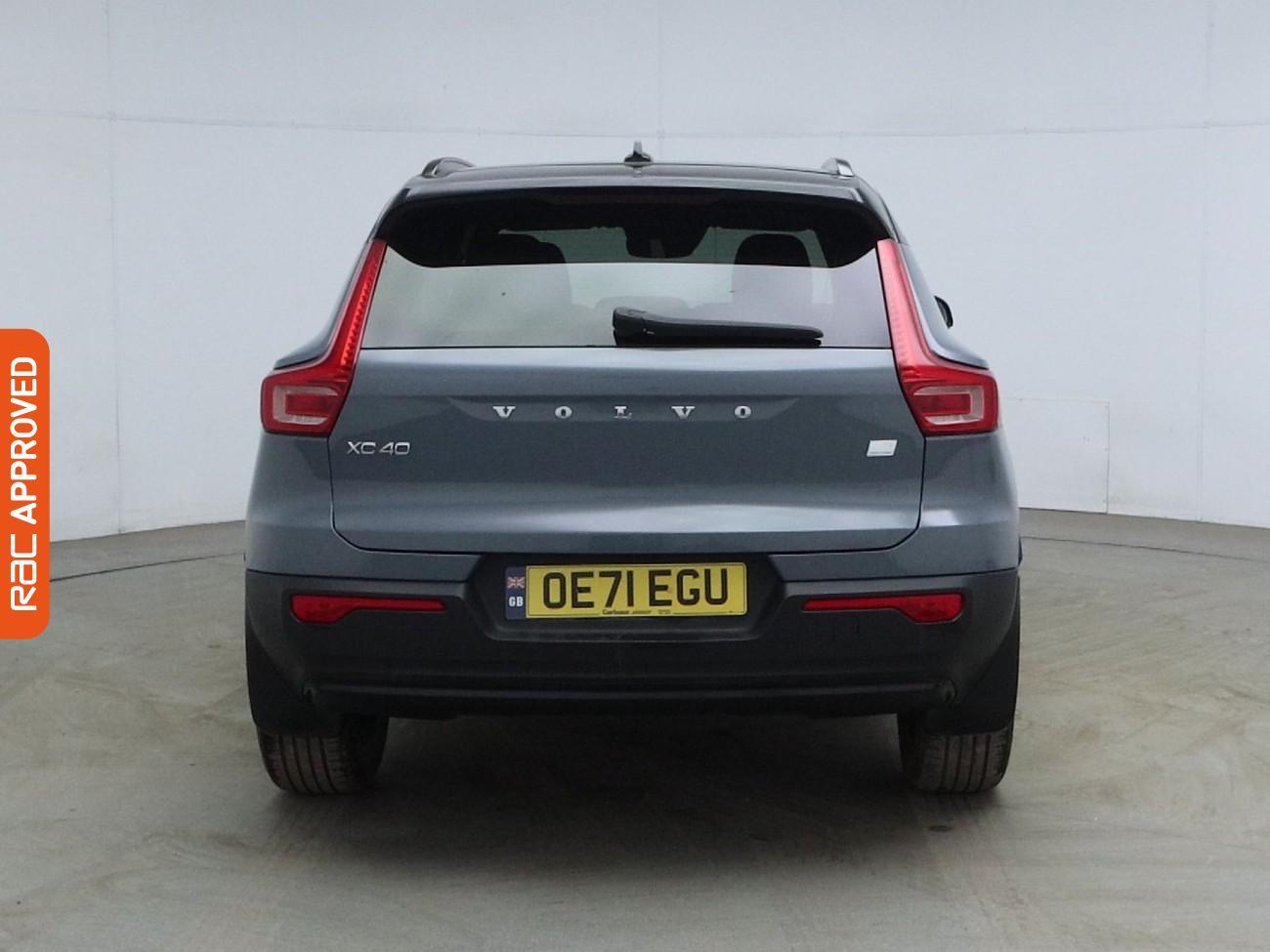 Volvo XC40 view 9