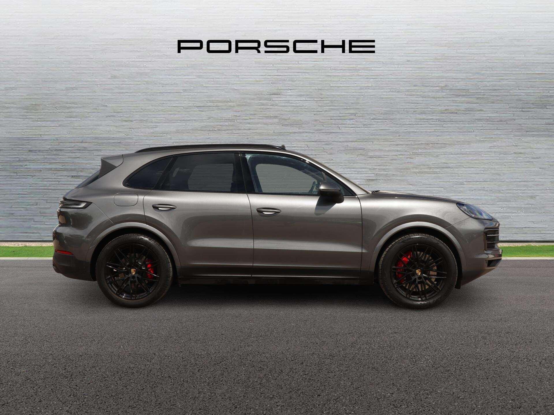Porsche Cayenne view 2
