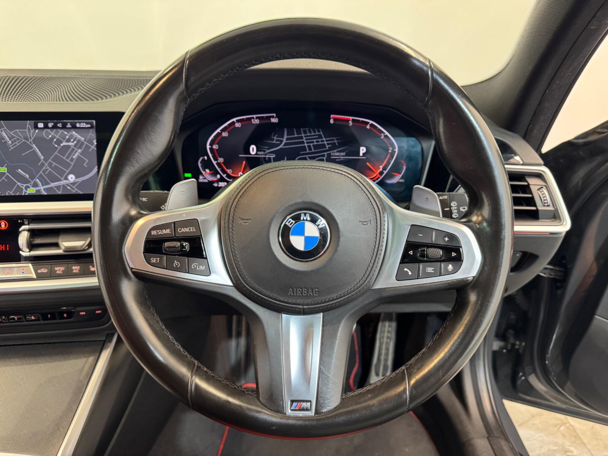 BMW 3 Series view 24