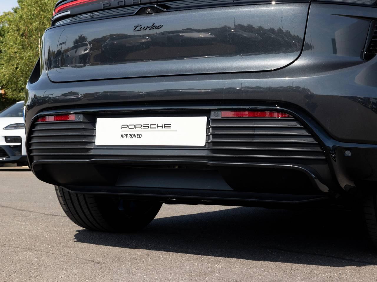 Porsche Macan view 42