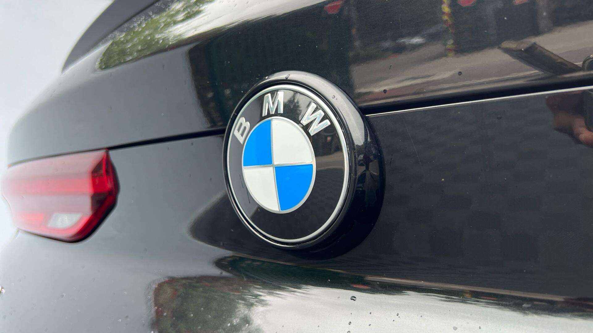 BMW X6 view 30