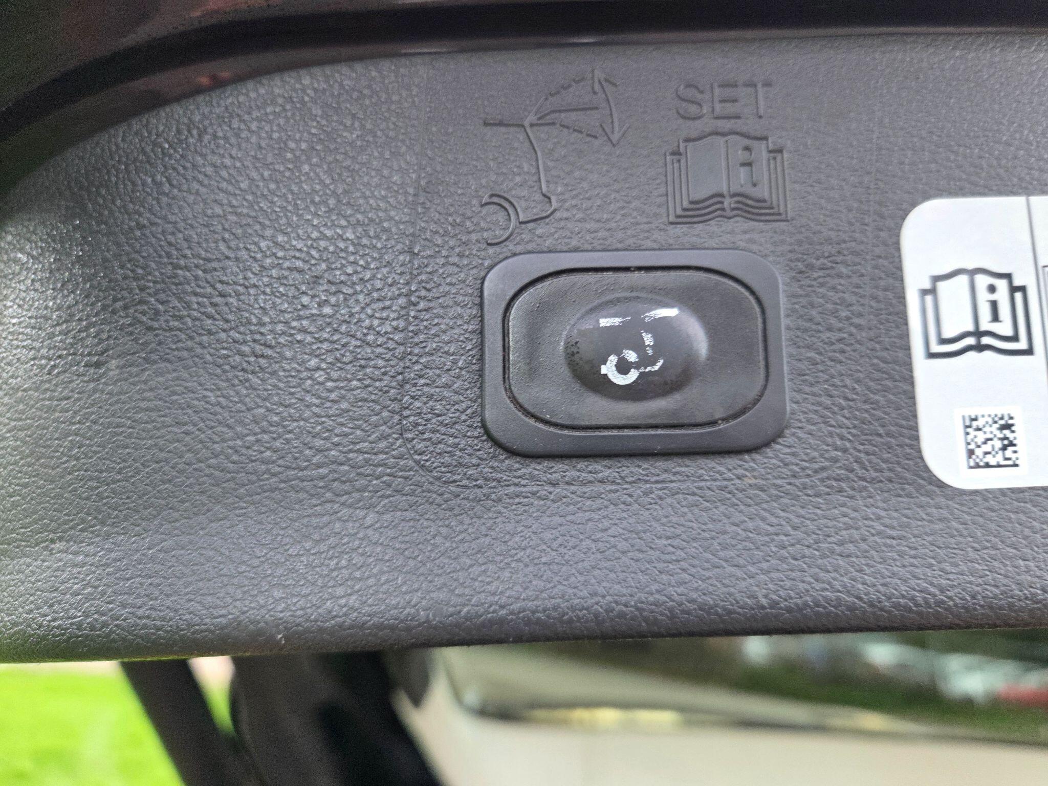 Ford Kuga view 18