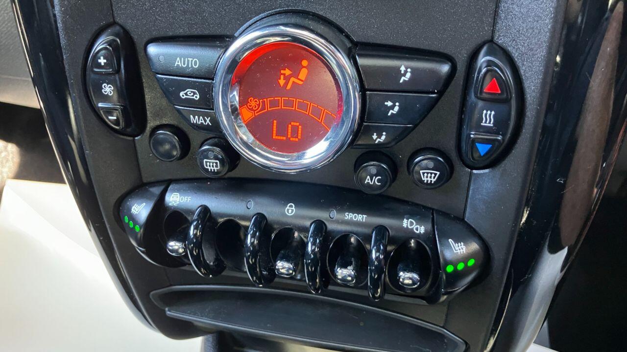 Mini Countryman view 53