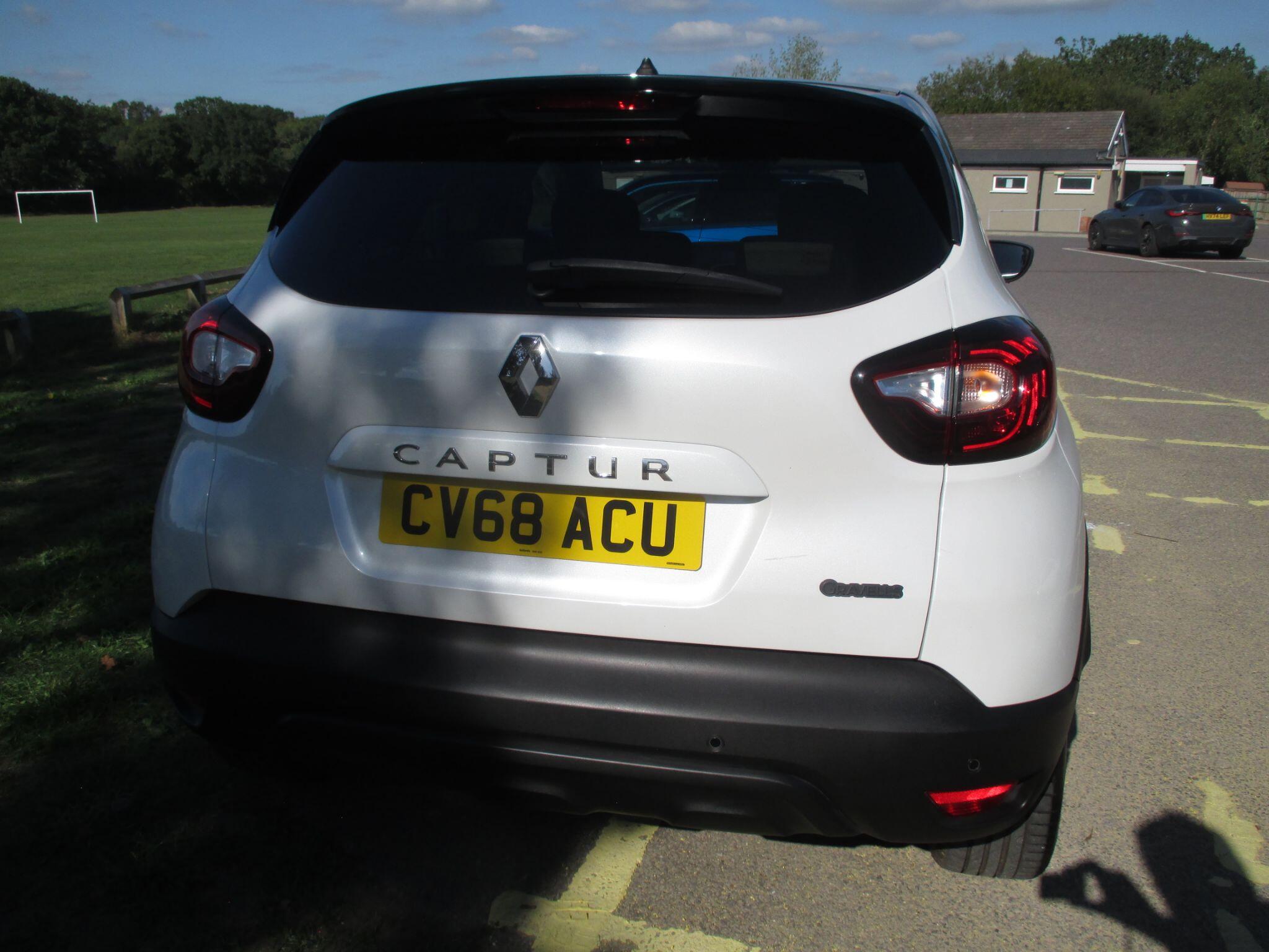 Renault Captur view 10