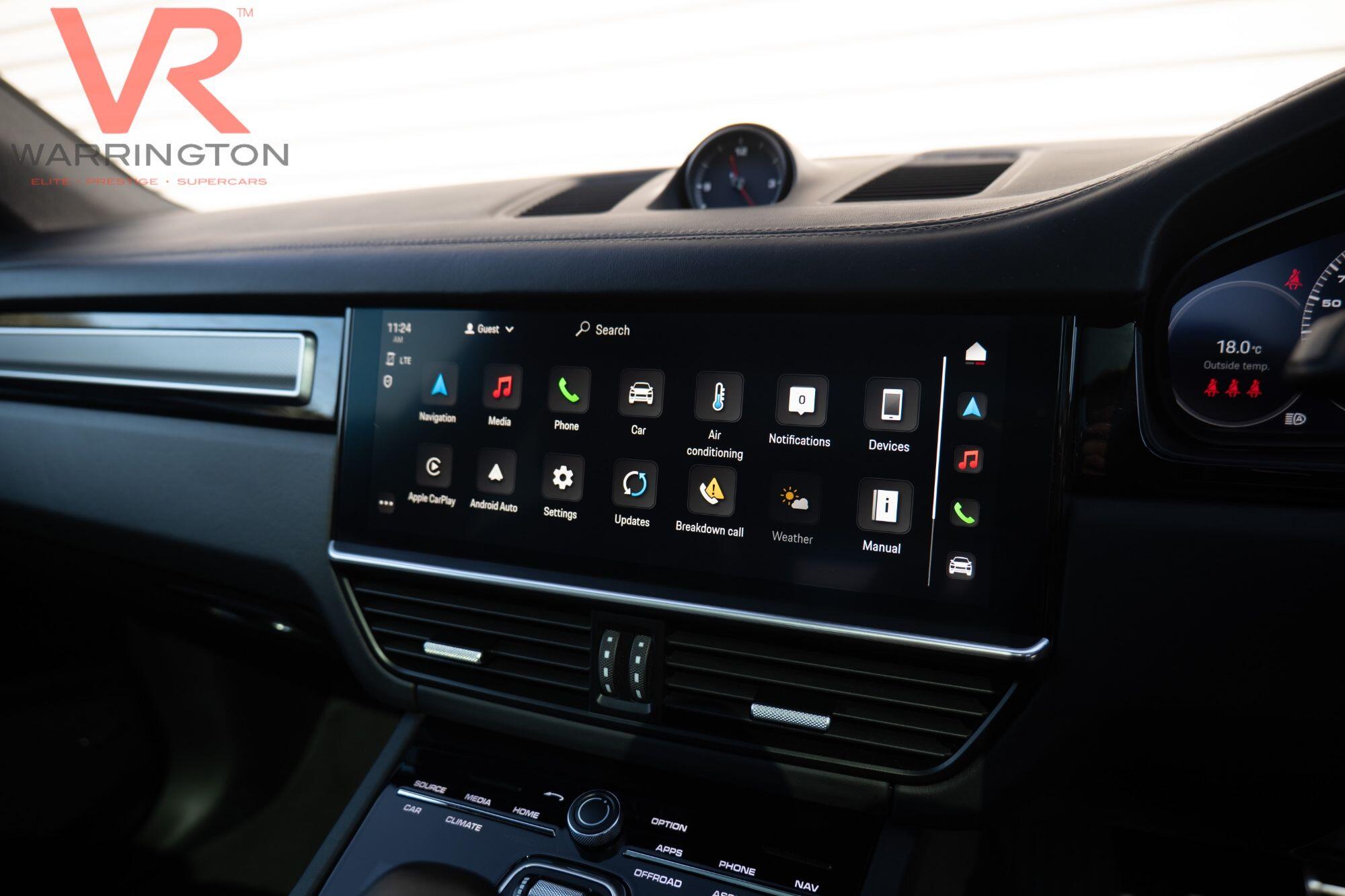 Porsche Cayenne view 29