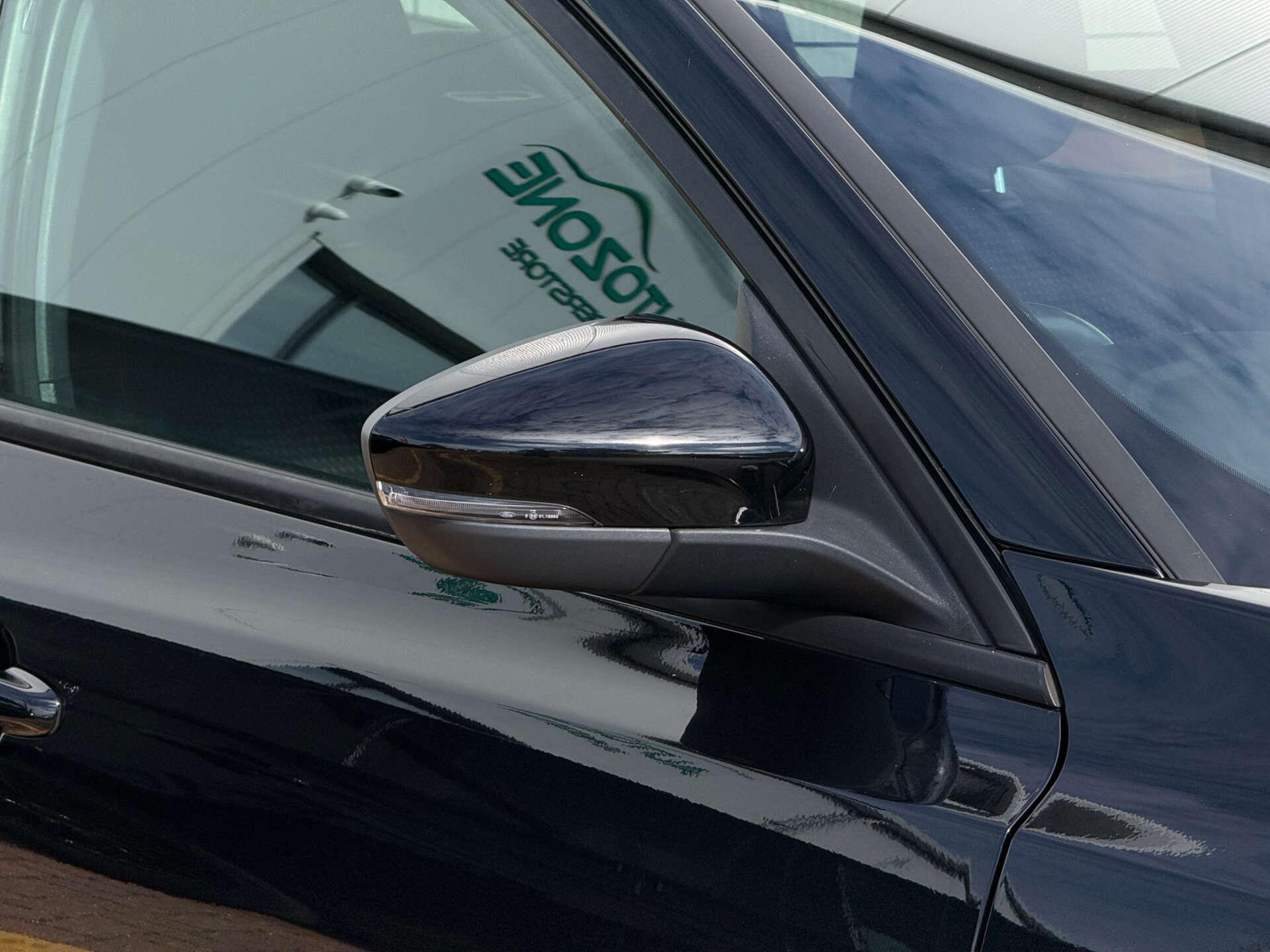 Ford Focus view 11