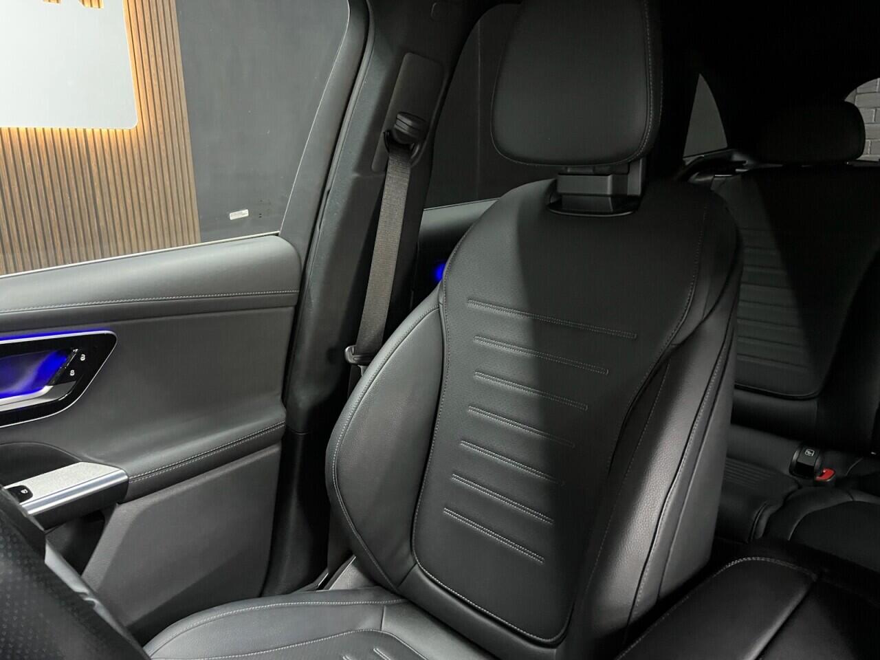 Mercedes-Benz GLC view 29