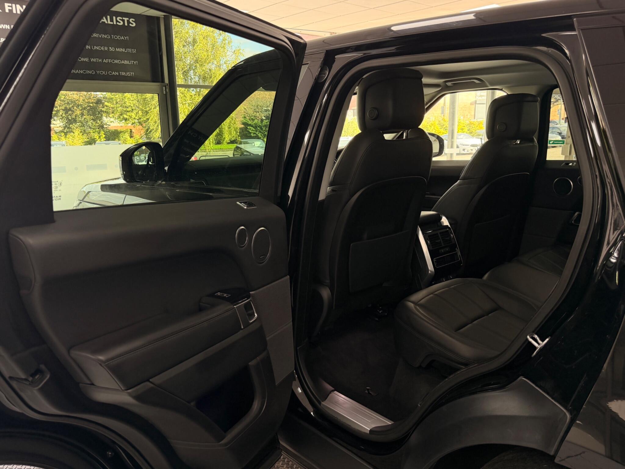 Land Rover Range Rover Sport view 27