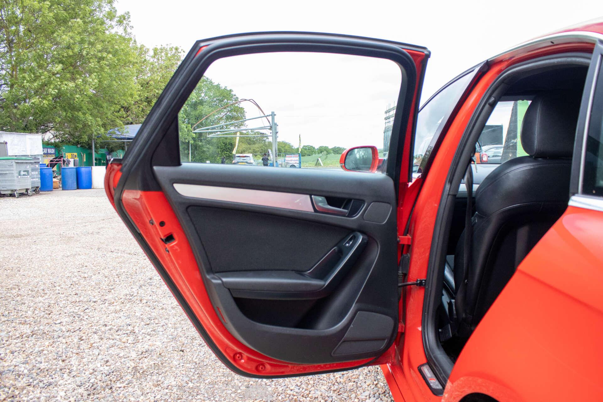 Audi A4 view 37