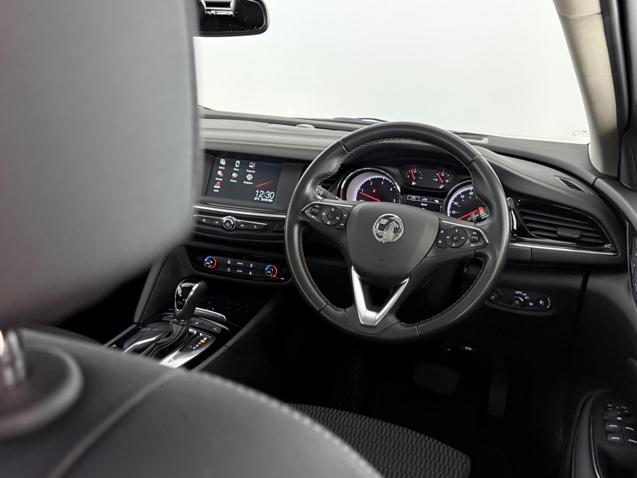 Vauxhall Insignia view 13