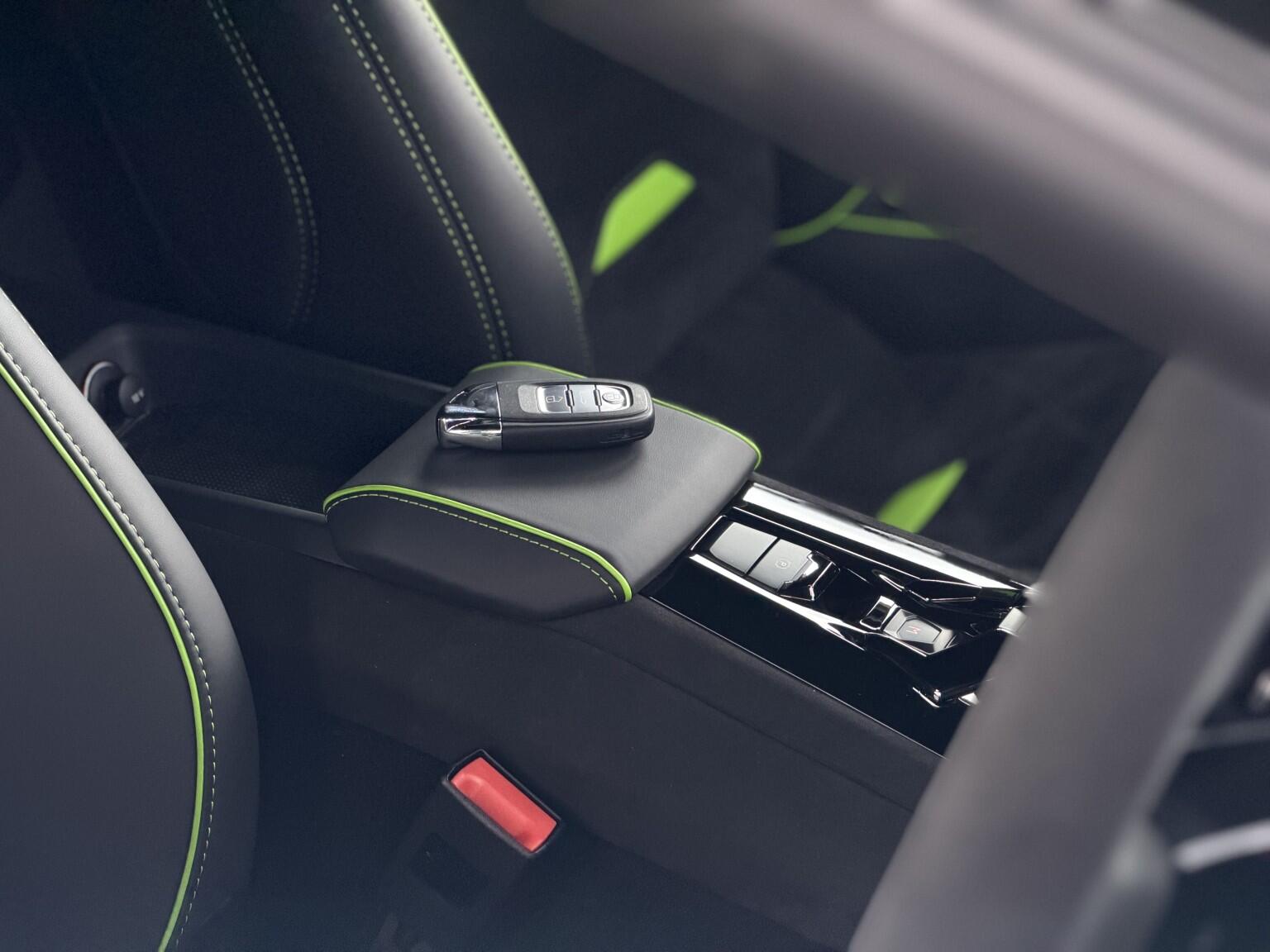 Lamborghini Huracan view 50