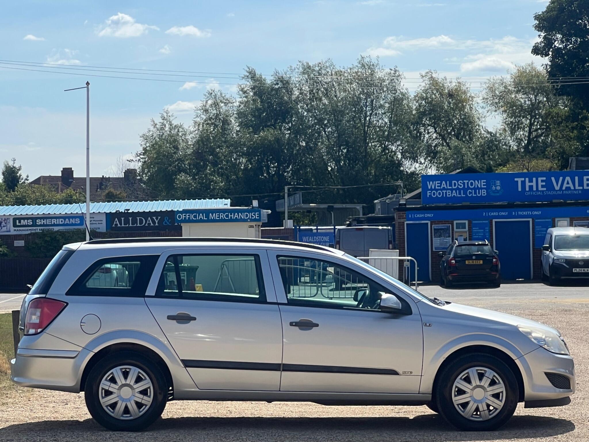 Vauxhall Astra view 7