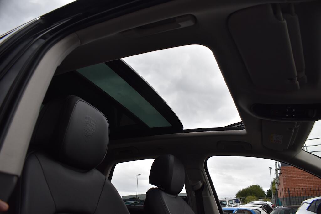Porsche Cayenne view 17