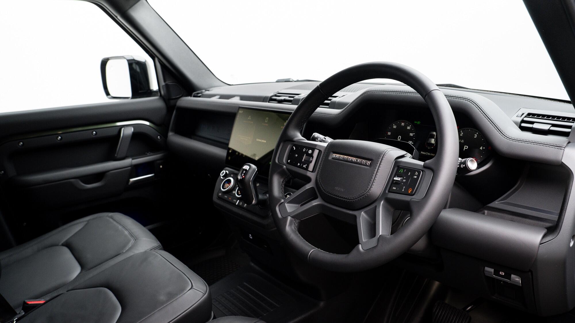 Land Rover Defender view 5