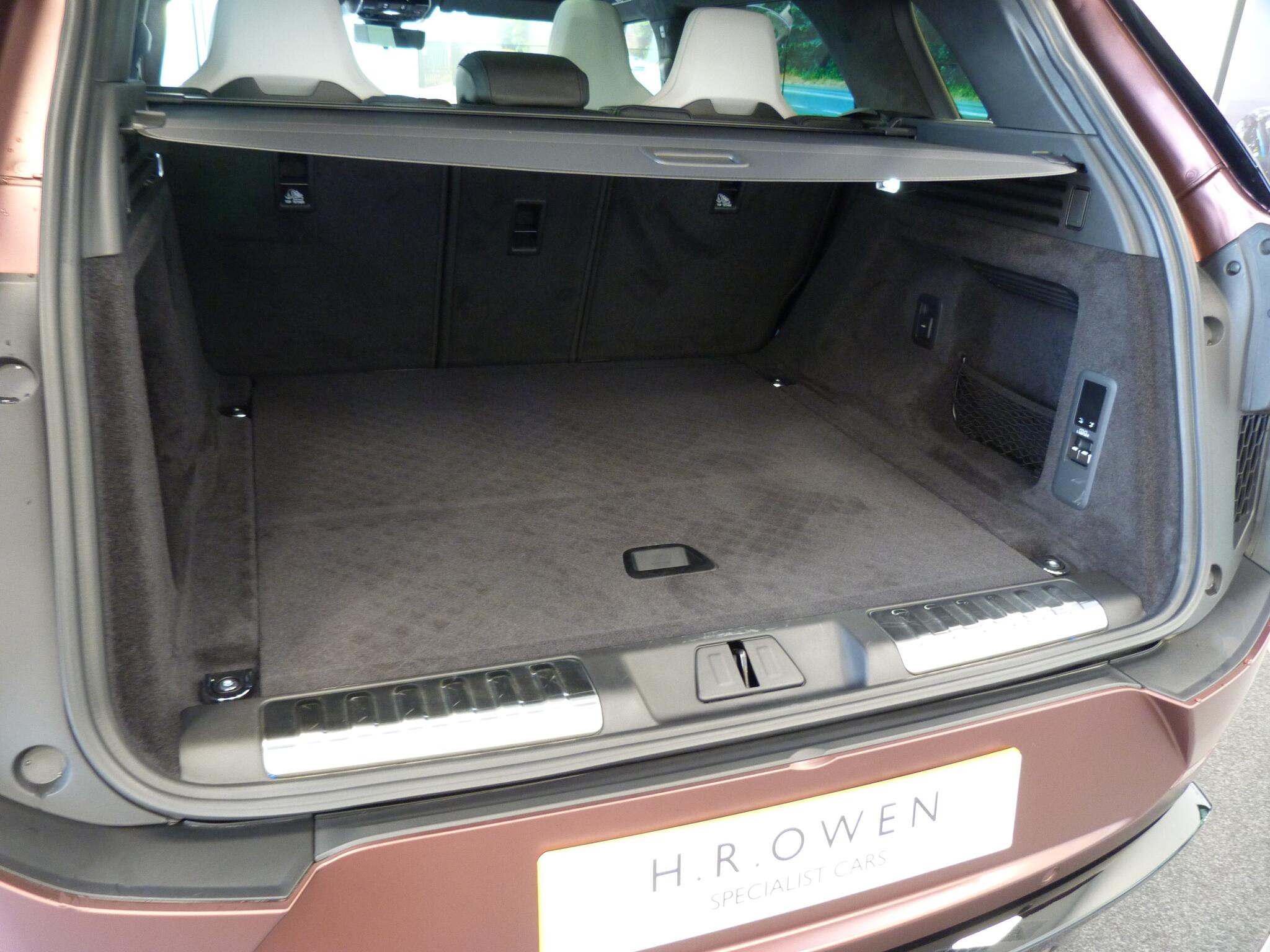 Land Rover Range Rover Sport view 39