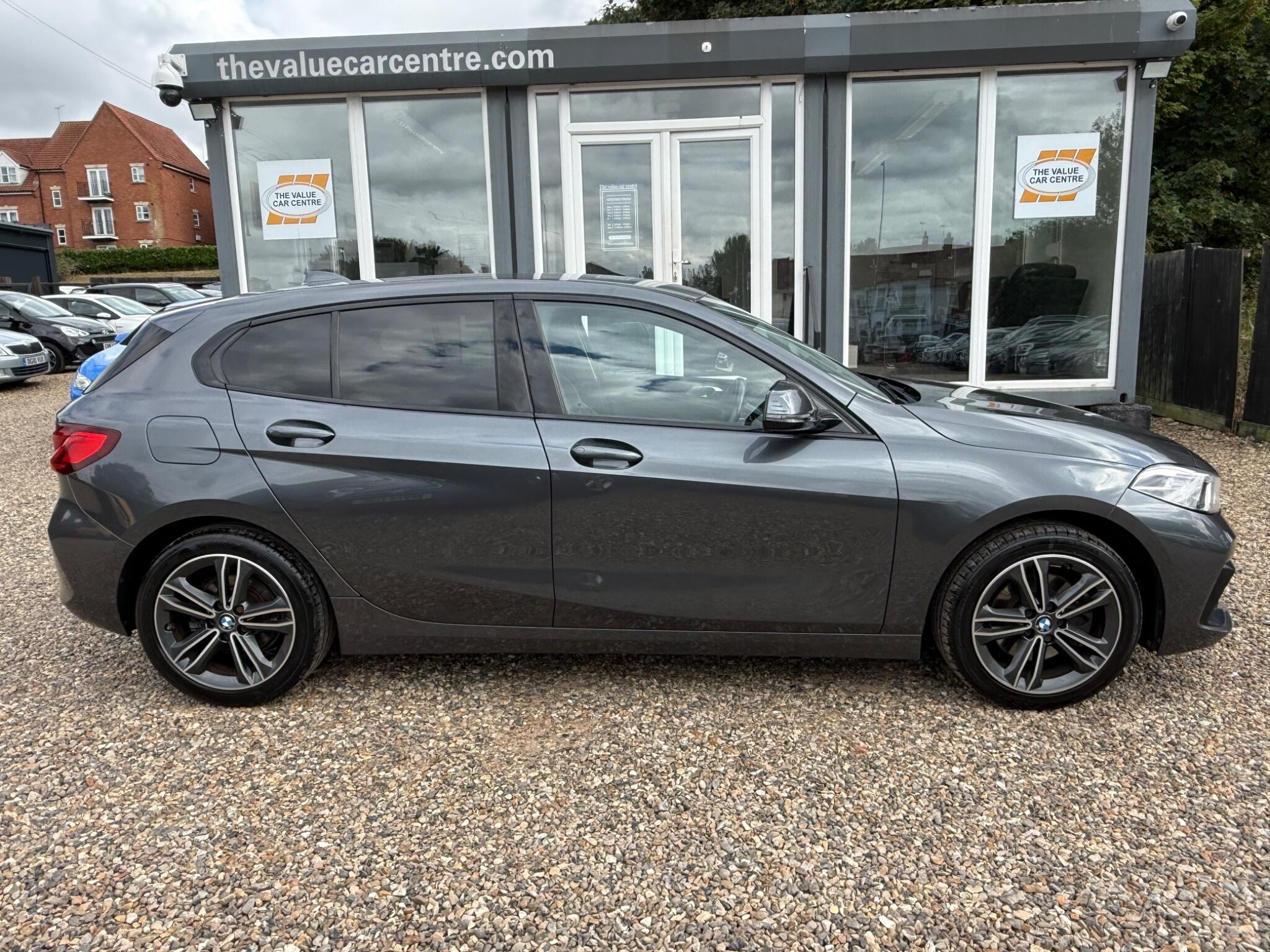 BMW 1 Series view 2