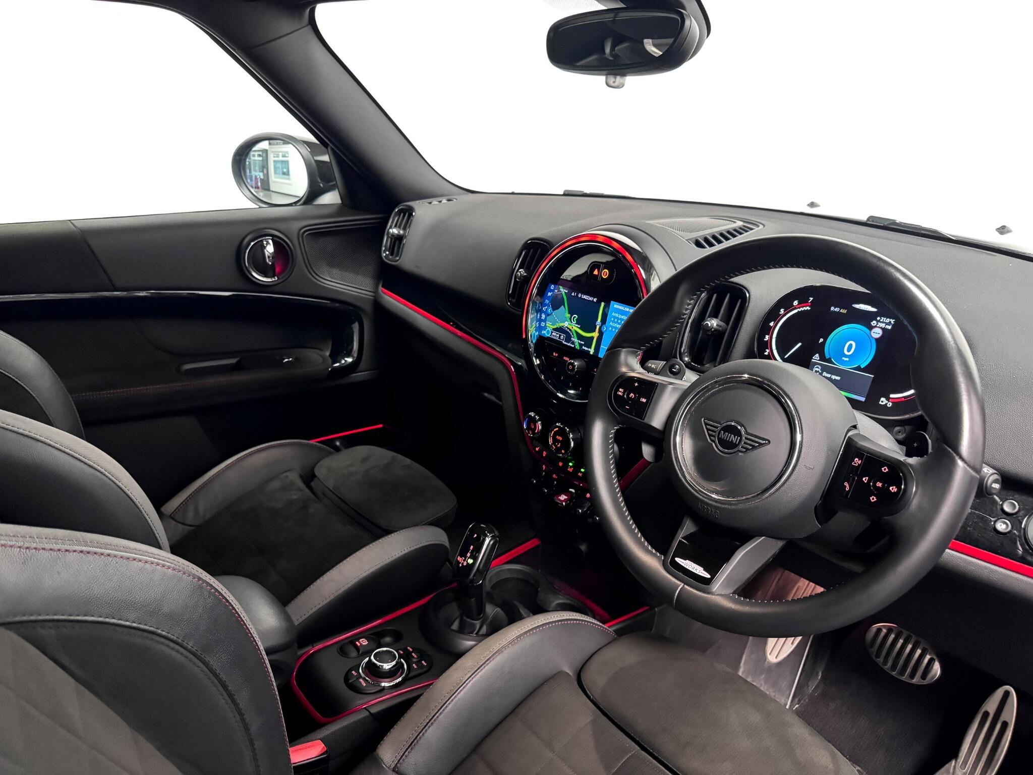 Mini Countryman view 32