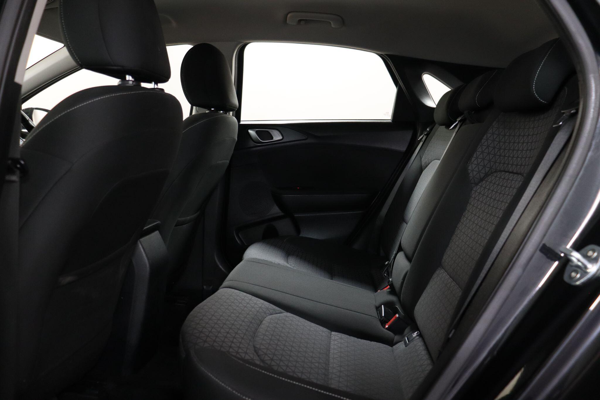 Kia Ceed view 41