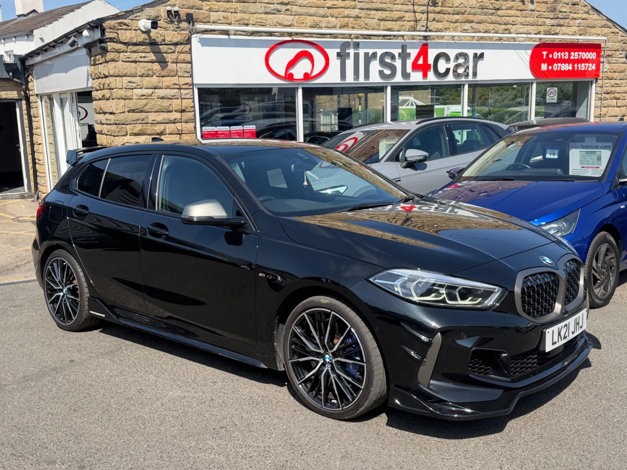 BMW 1 Series view 4