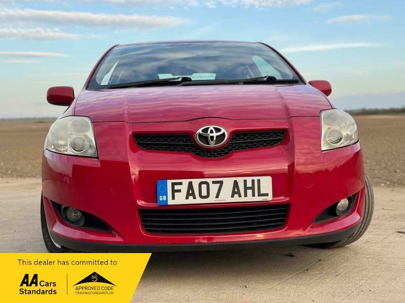 2007 Toyota Auris image 8
