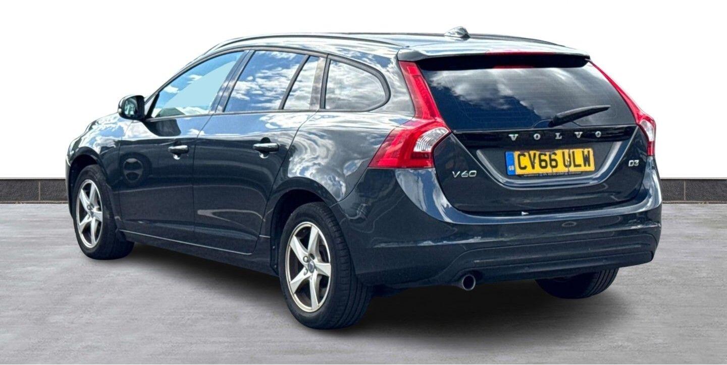 Volvo V60 view 2