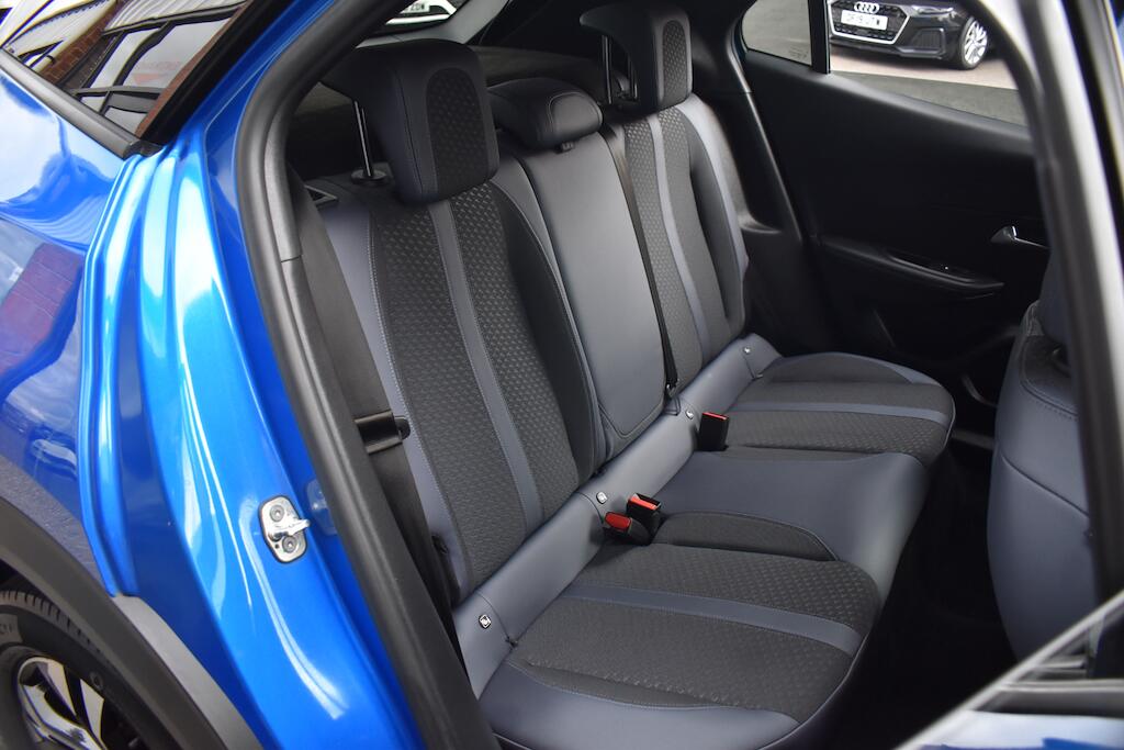 Peugeot 2008 view 33