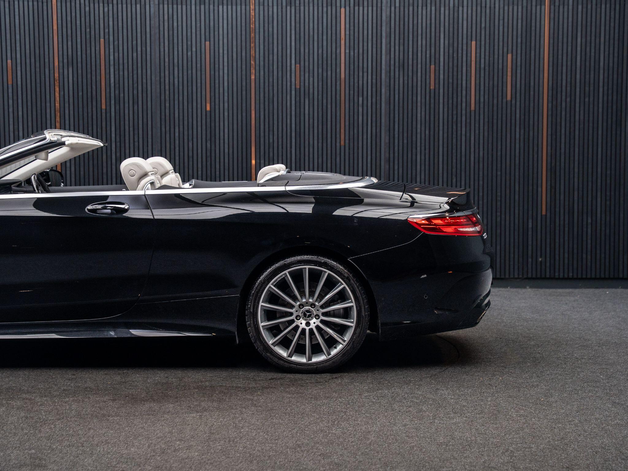 Mercedes-Benz S-Class view 19