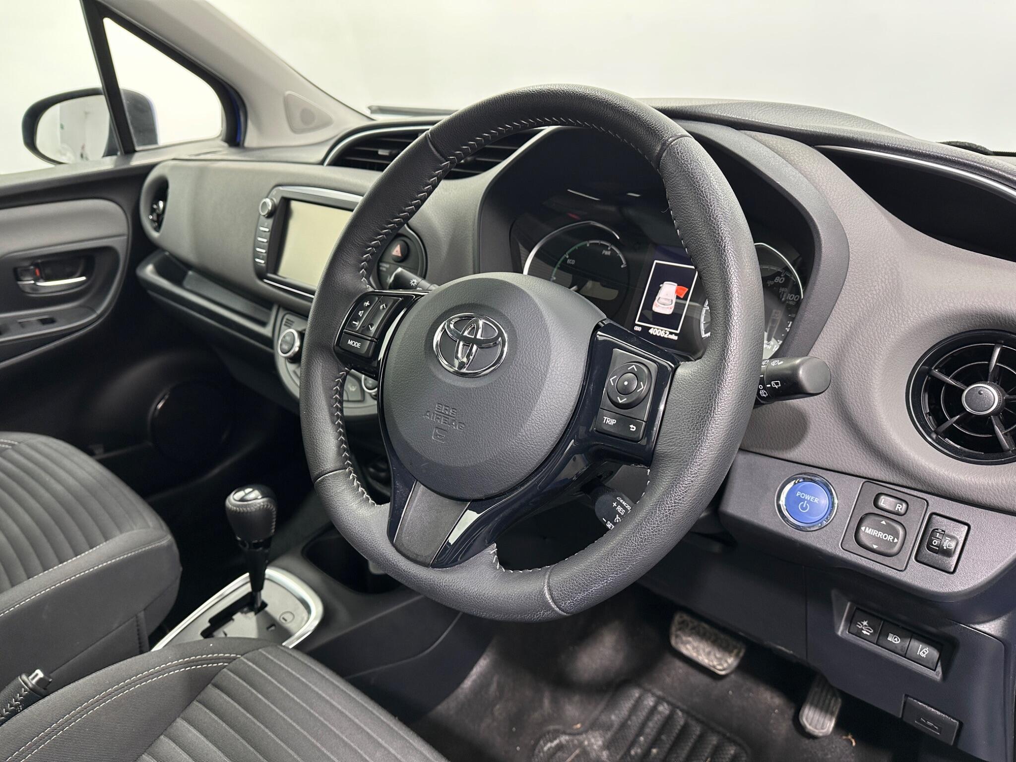Toyota Yaris view 11