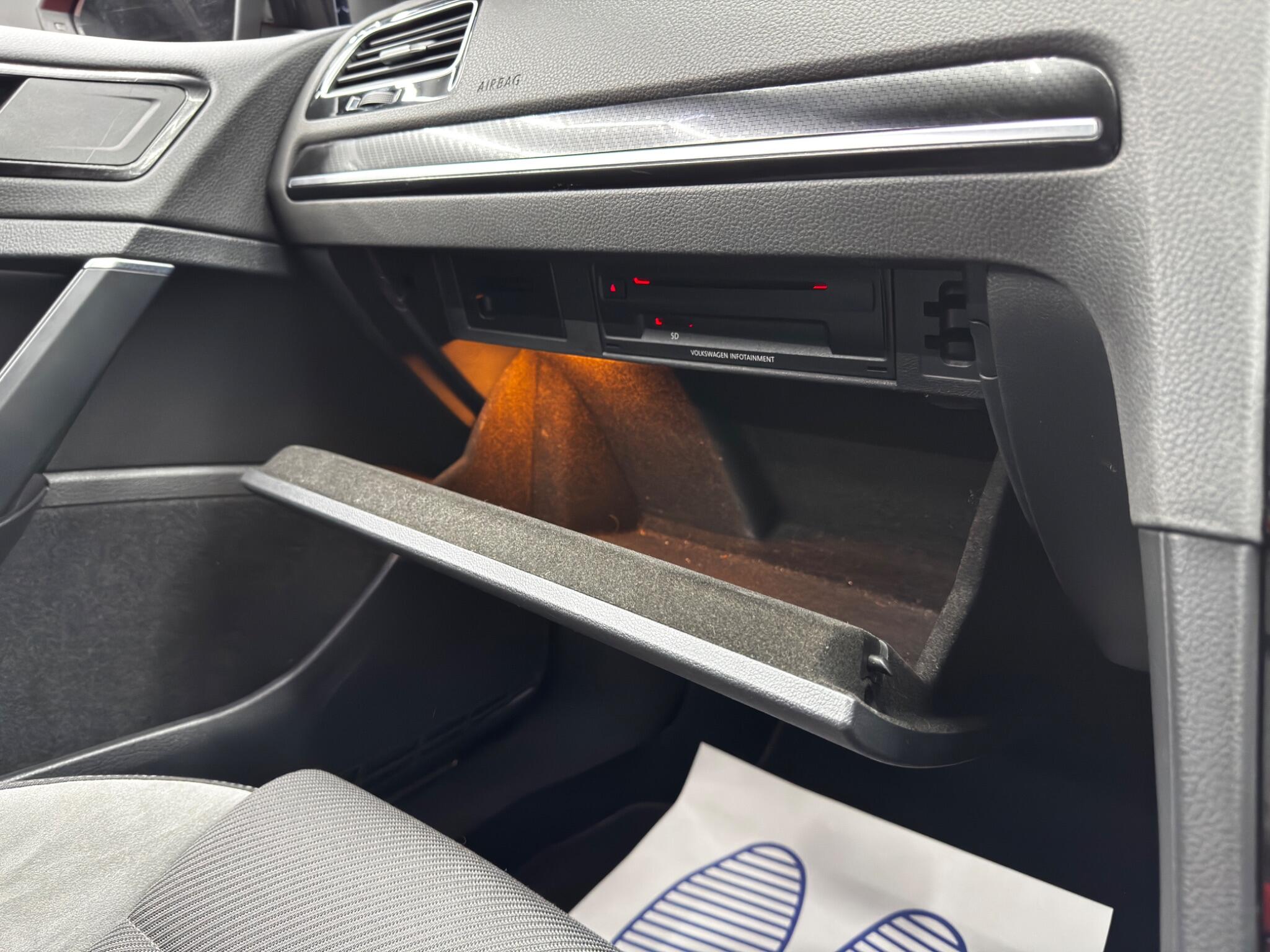 Volkswagen Golf view 37