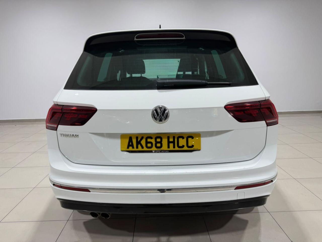 Volkswagen Tiguan view 9