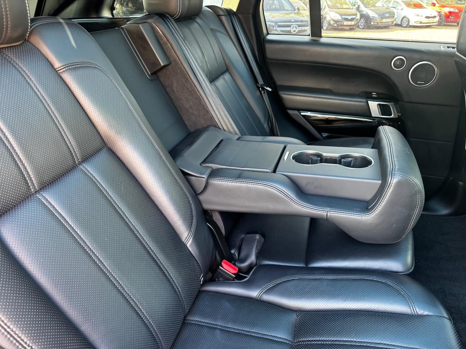 Land Rover Range Rover view 24