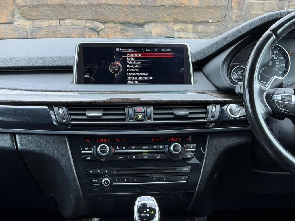BMW X5 view 28