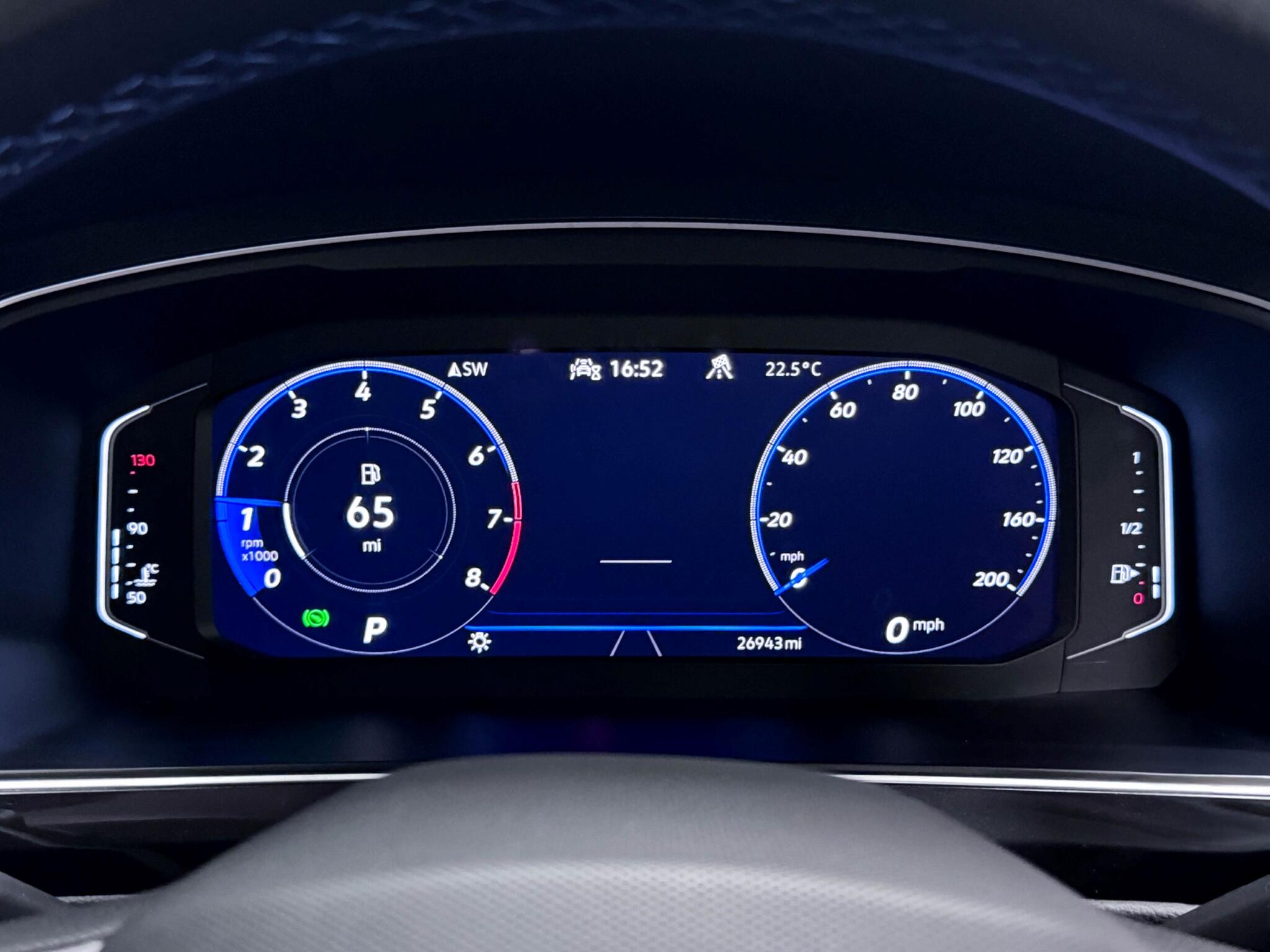 Volkswagen Tiguan view 29