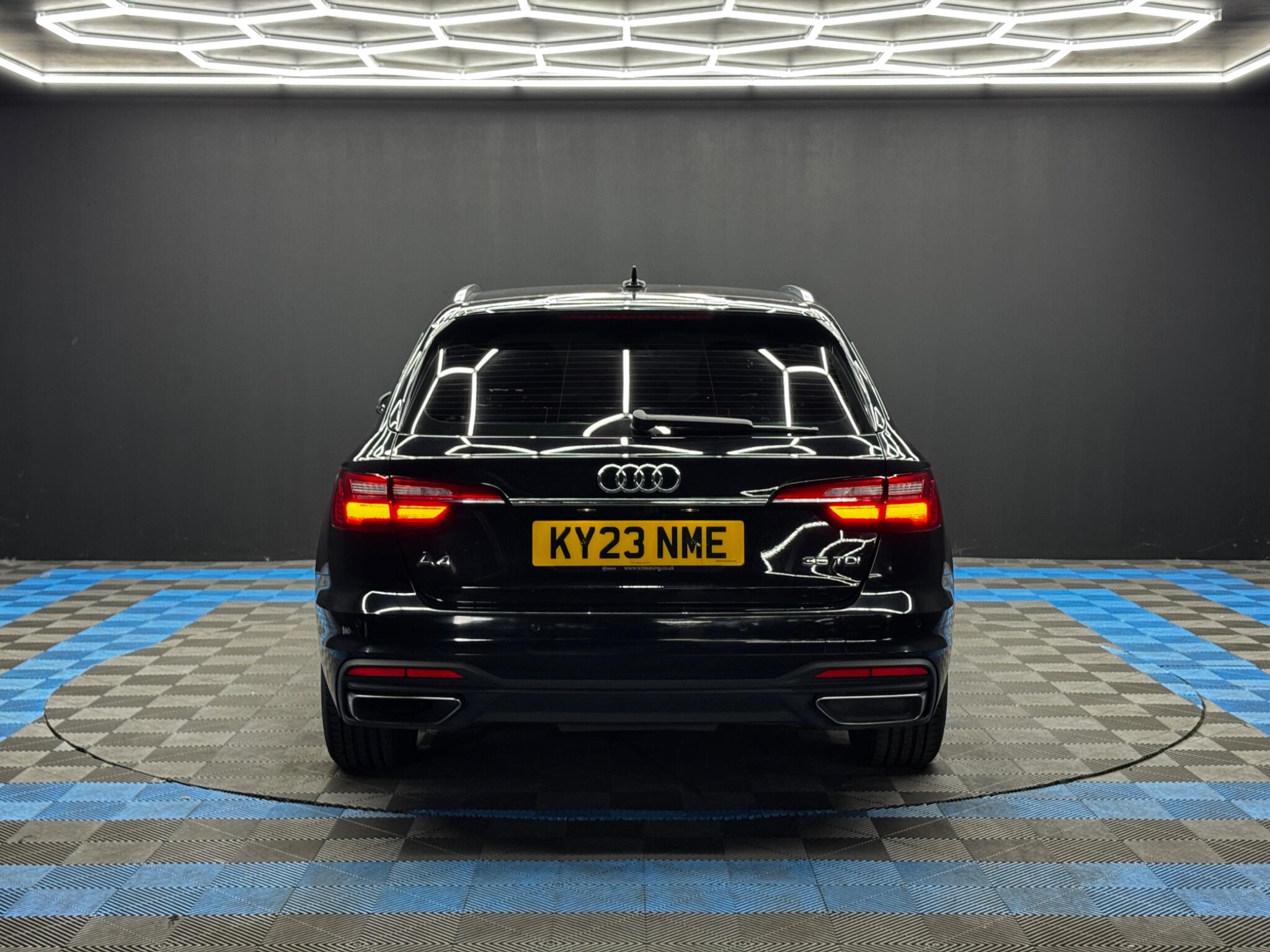 Audi A4 view 6