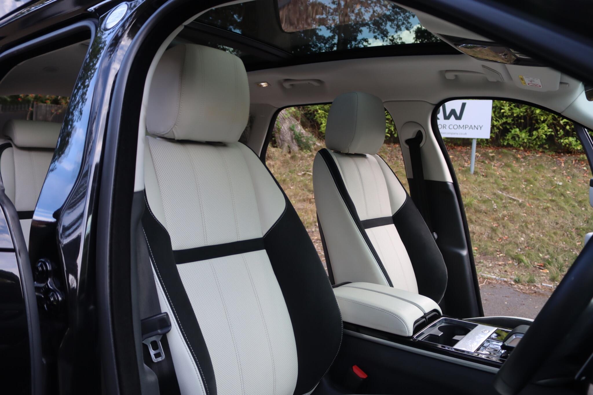 Land Rover Range Rover Velar view 42