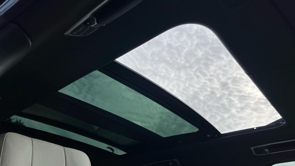 Land Rover Range Rover view 21